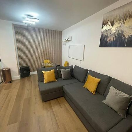 Broadway Suite - Newly Refurbished Stylish Apartment With Free Private Parking - Great Location Birmingham Bagian luar foto