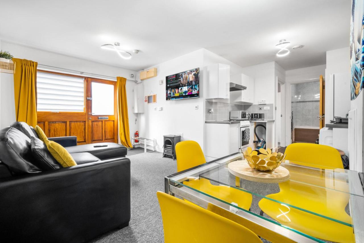 Broadway Suite - Newly Refurbished Stylish Apartment With Free Private Parking - Great Location Birmingham Bagian luar foto