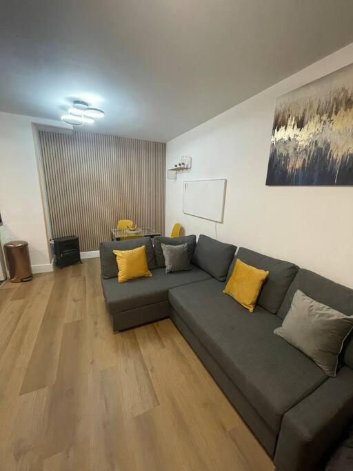 Broadway Suite - Newly Refurbished Stylish Apartment With Free Private Parking - Great Location Birmingham Bagian luar foto